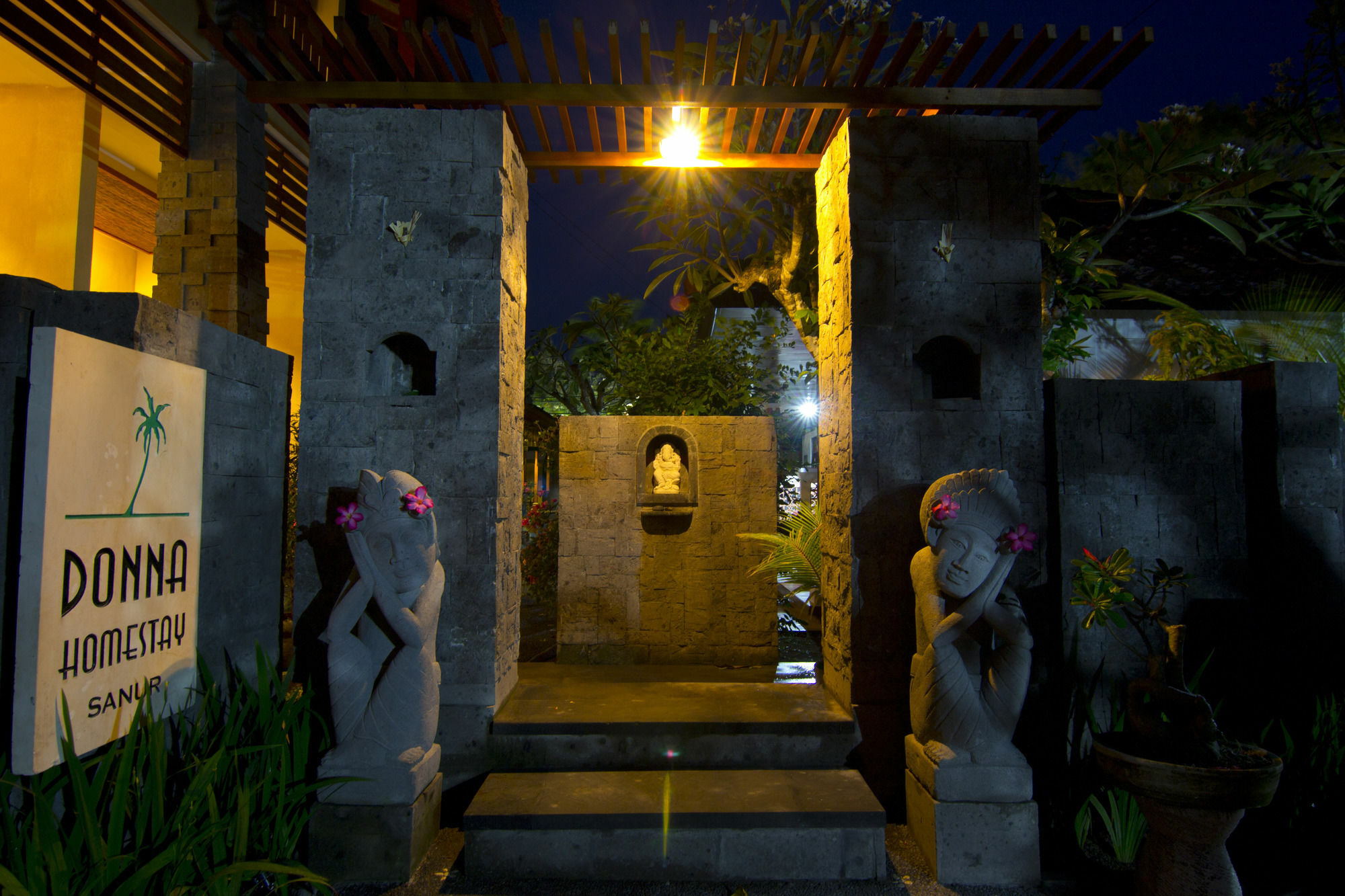 Donna Homestay Sanur Buitenkant foto